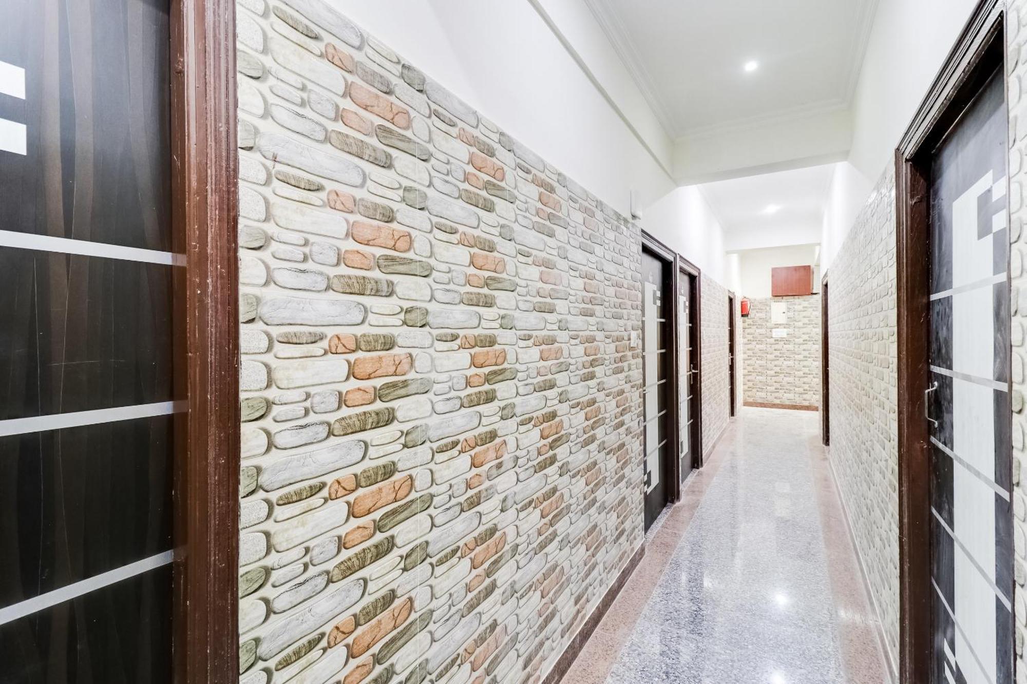 Super Hotel O Rs Inn Gorakhpur Exterior foto
